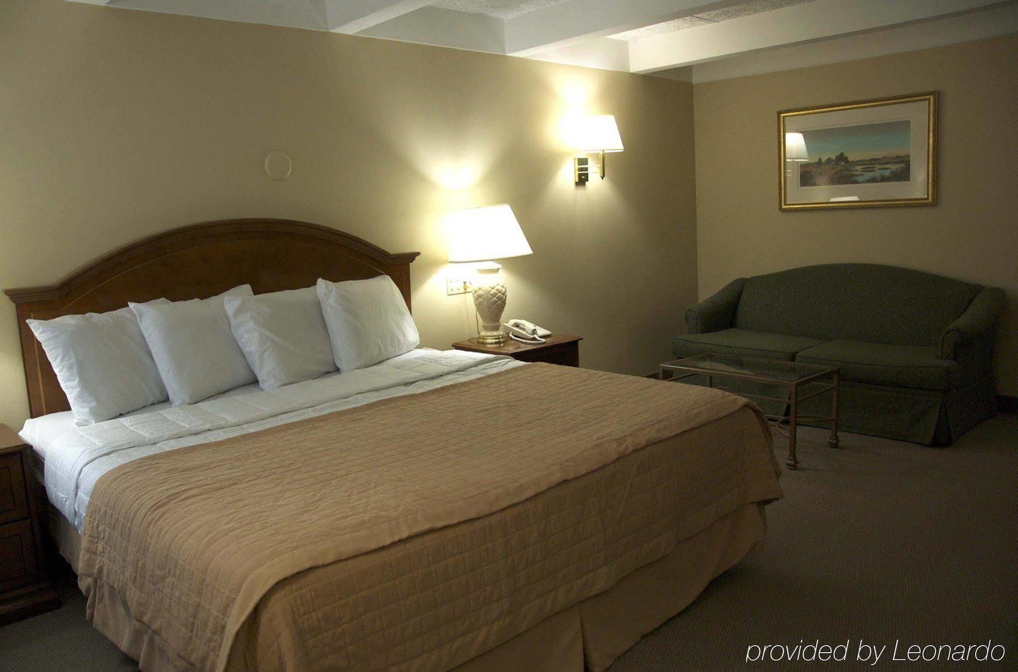 Americas Best Value Inn - Campus View Eau Claire Zimmer foto
