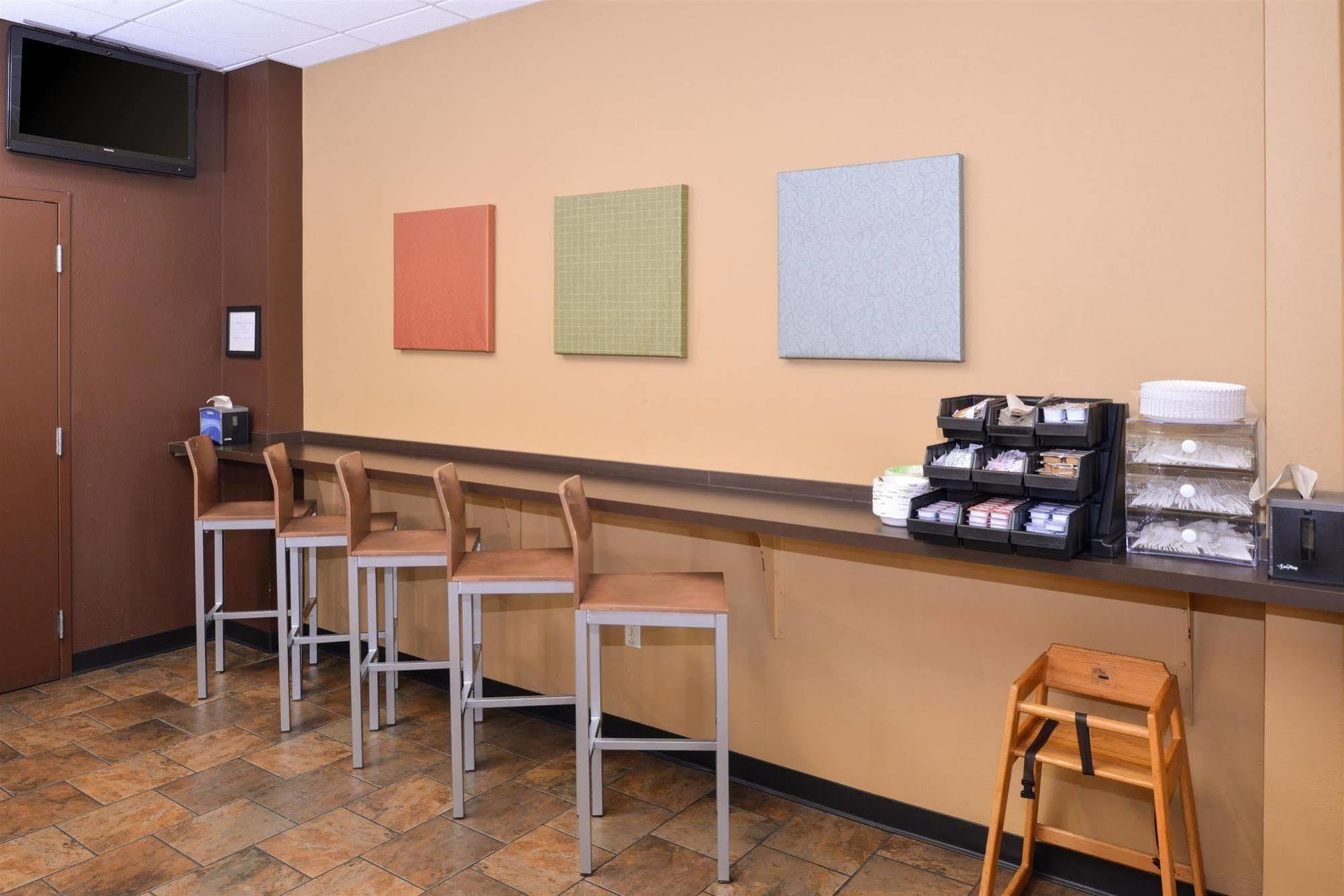 Americas Best Value Inn - Campus View Eau Claire Exterior foto